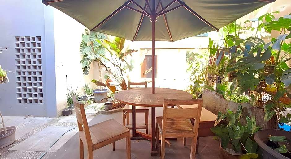 Nirvana Inn Gejayan Yogyakarta Mitra RedDoorz