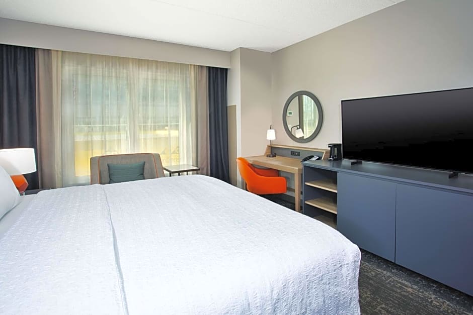 Hampton Inn & Suites Newark Airport Elizabeth