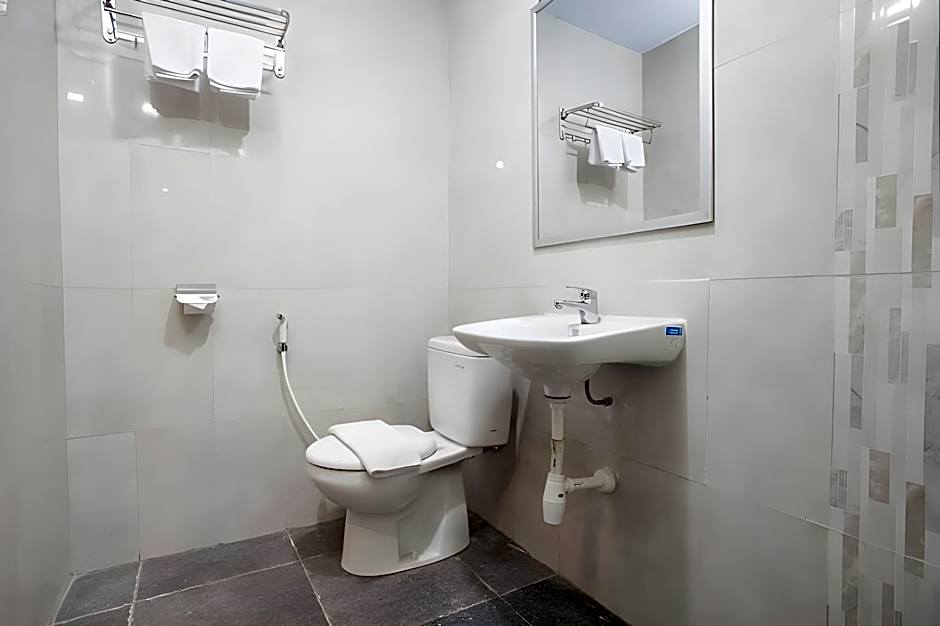 RedDoorz Premium @ Jalan Cengkeh Malang