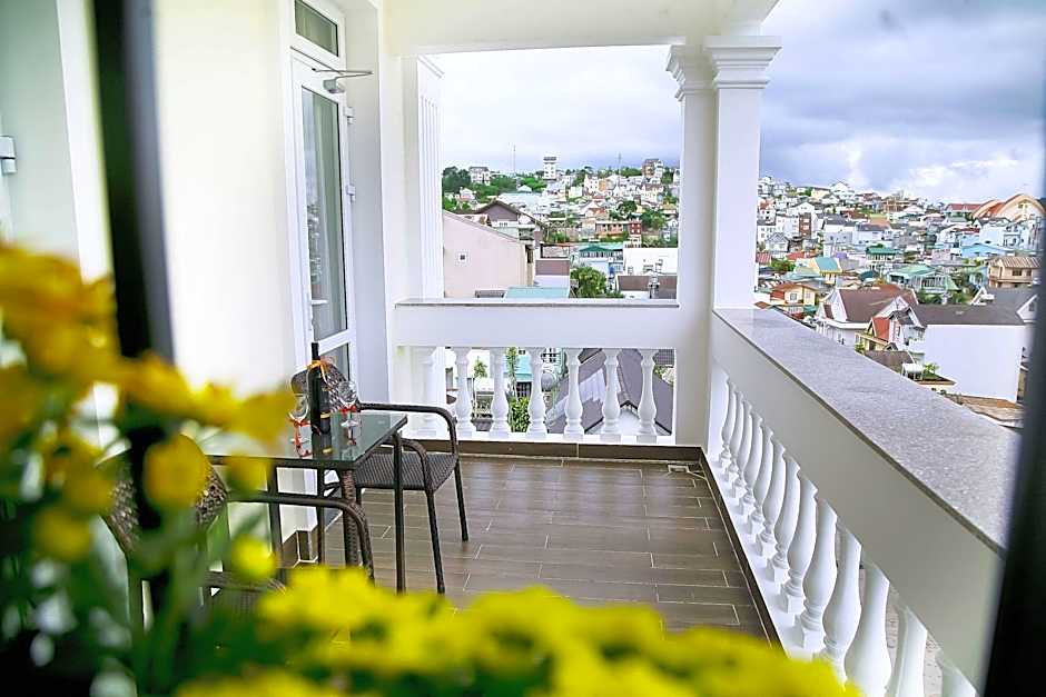 MINH CHIEN Hotel
