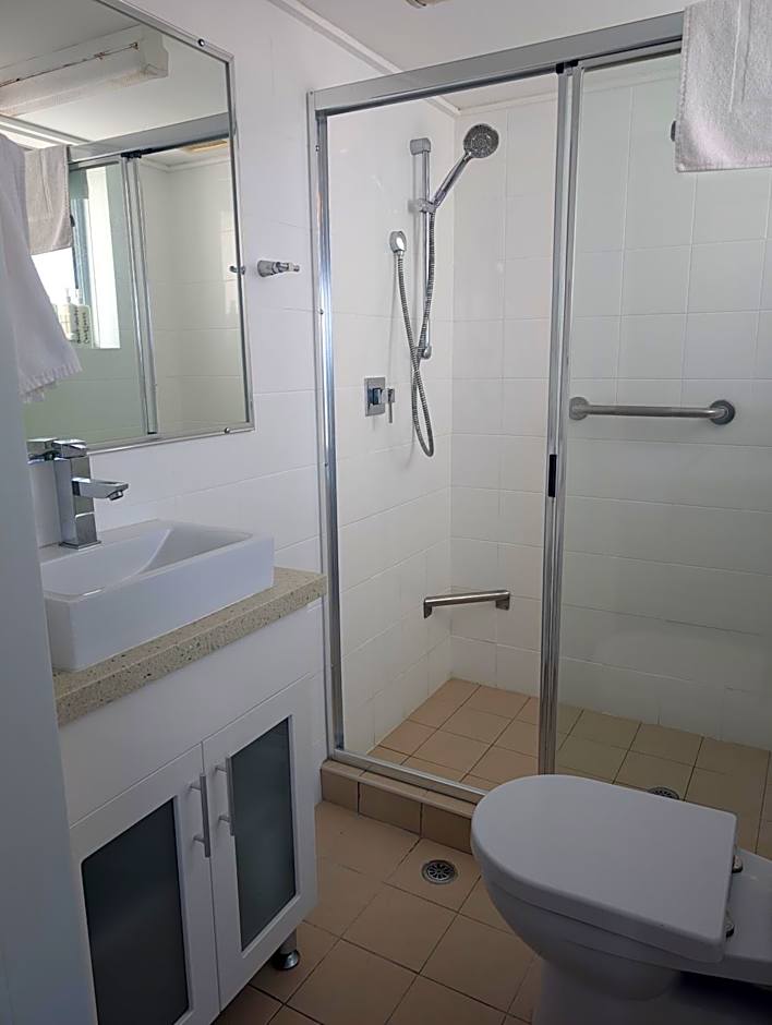Tradewinds Apartments