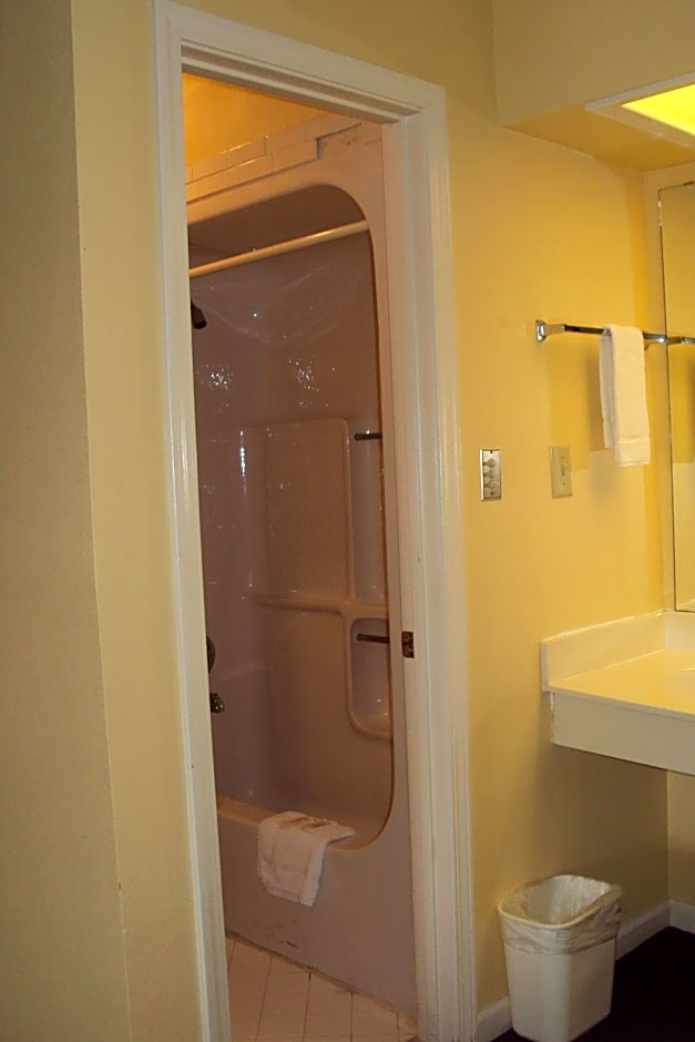 Executive Inn