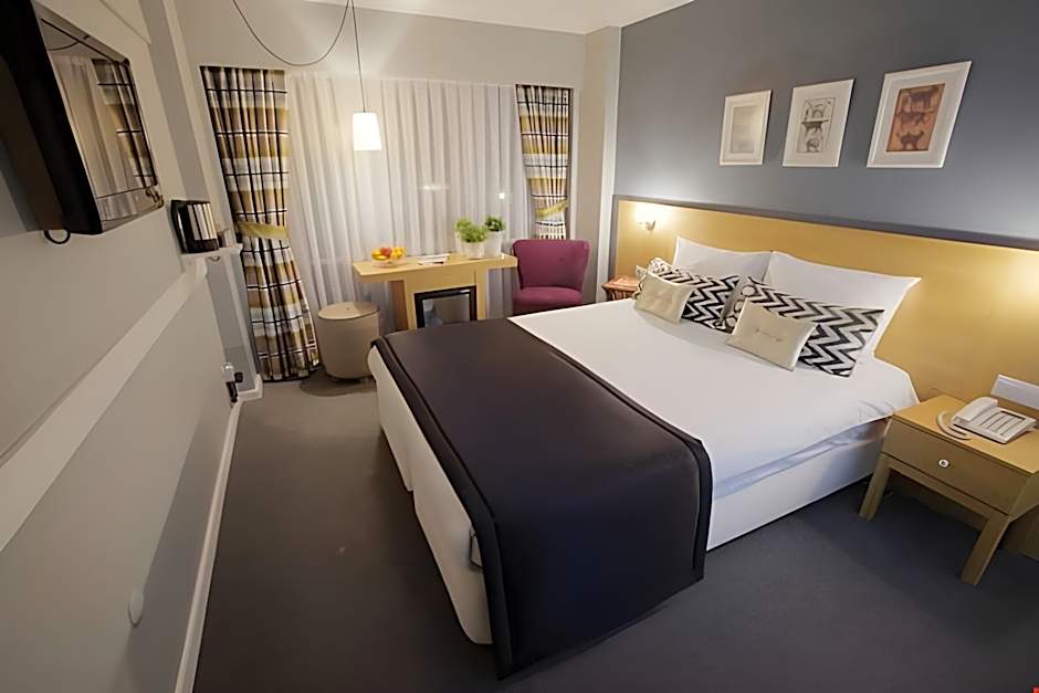 Istanbul Box Hotel