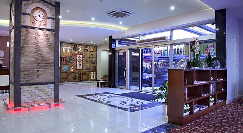 Hotel Senbayrak City