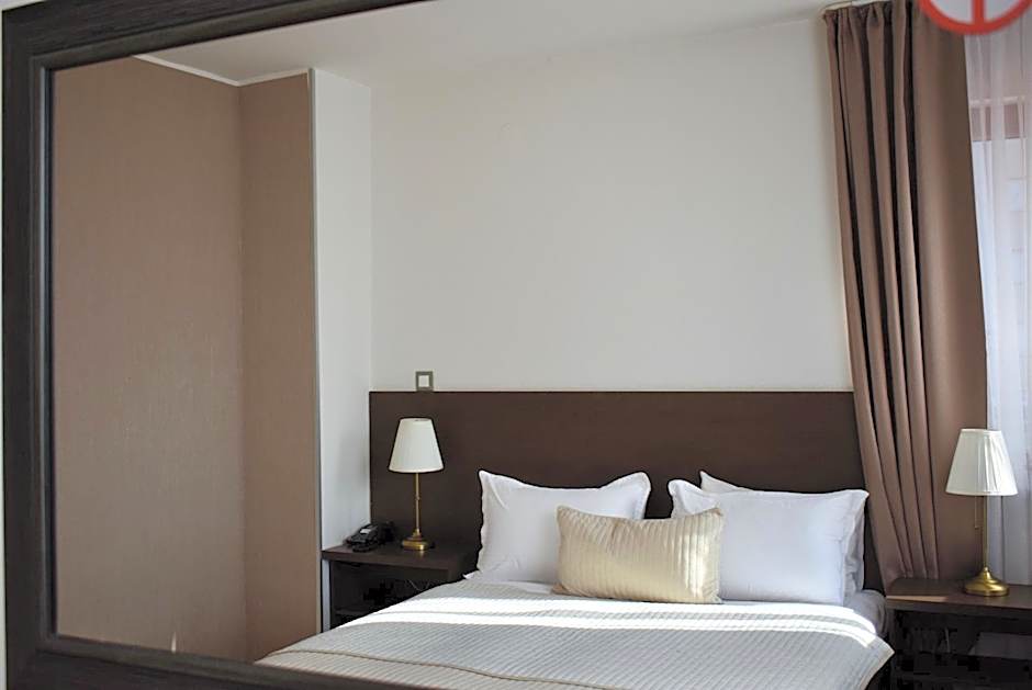 Hotel Divan