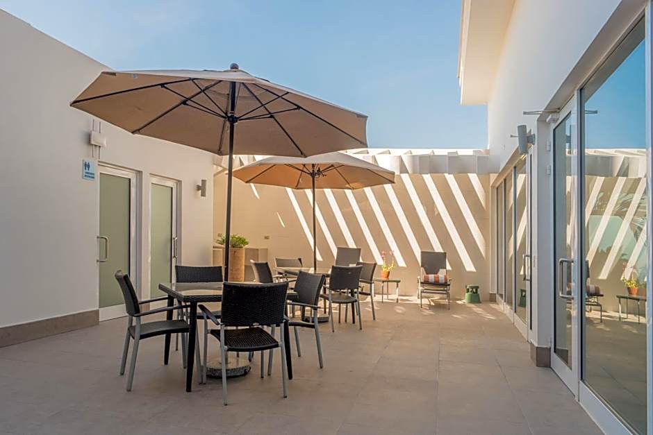 Holiday Inn Express & Suites Silao Aeropuerto Terminal By IHG