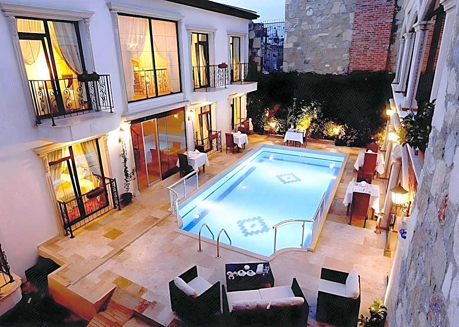 Saint John Hotel