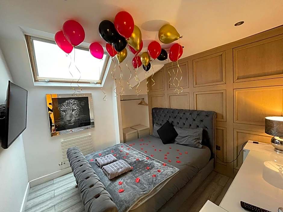 Hendham House - Near Etihad Stadium, CoOp Live Arena, AO Arena, Piccadilly Train Station & Manchester City Centre