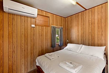 Economy Cabin - No Ensuite  (Pet Friendly)