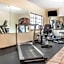 Comfort Inn & Suites Hamburg - Buffalo South