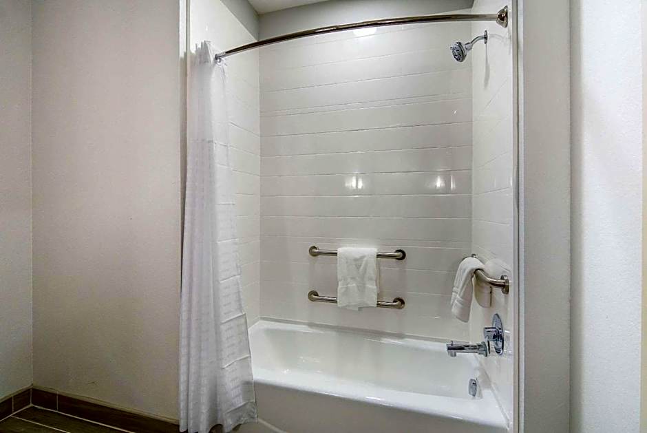 Comfort Suites DeSoto Dallas South