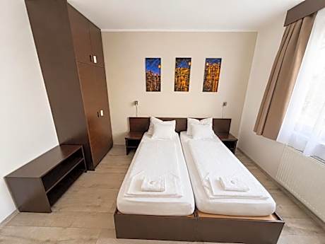 Superior One-Bedroom Apartment with Air-conditioning