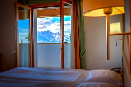 Double or Twin Room with Spa Access