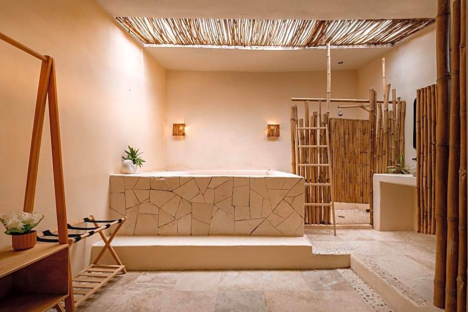 Rojo Manglar Acapulco