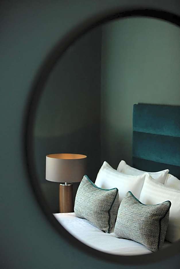 The Orchard Park Hotel