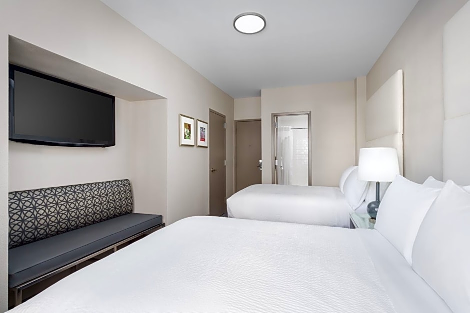 Holiday Inn Express Chicago - Magnificent Mile By IHG