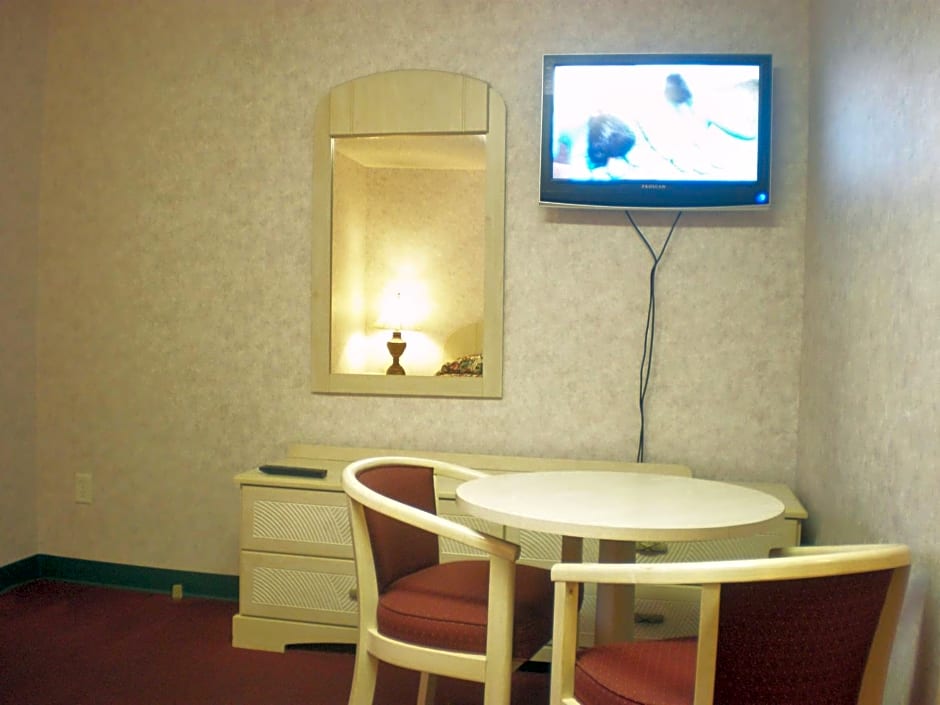Red Carpet Inn & Suites Hammonton NJ Route-30E