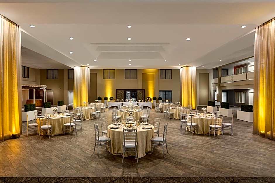 DoubleTree by Hilton Laurel