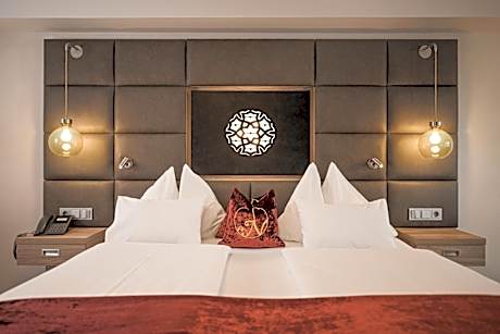 Double Room with Balcony - Free access to Alpentherme