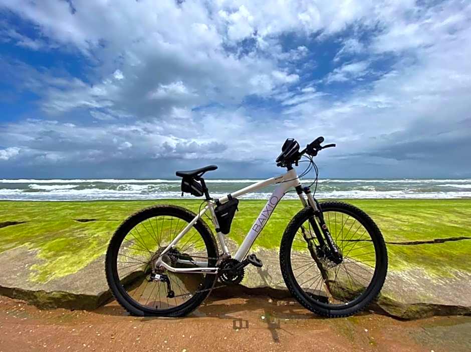 Apartamento em condomínio com passeio incluso