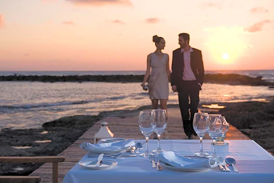 Constantinou Bros Asimina Suites Hotel