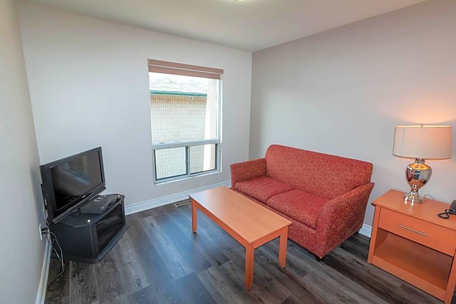 Borden Inn and Suites