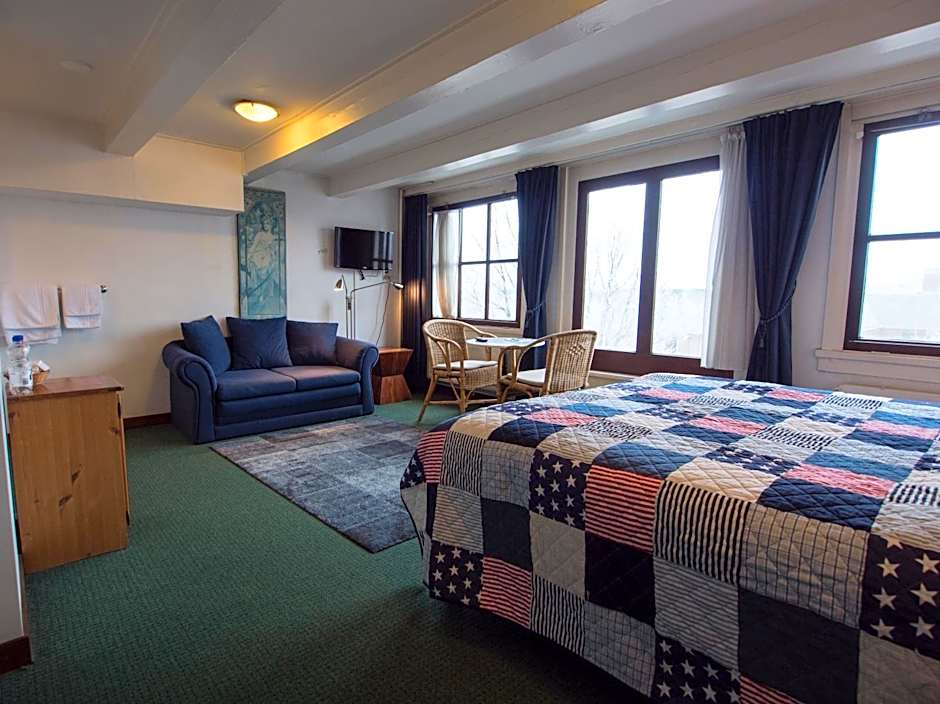 Hotel Adolesce