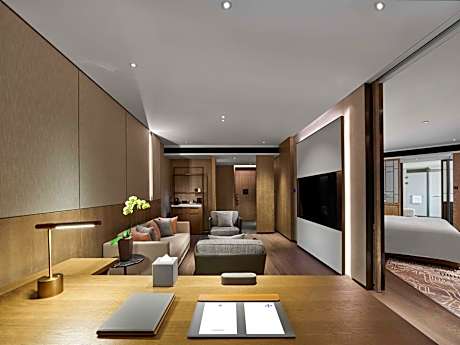 Executive Twin Suite