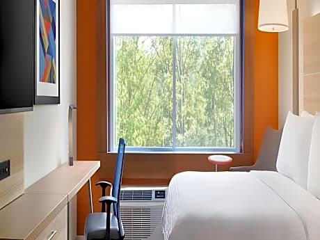 Deluxe 2 Bed Room