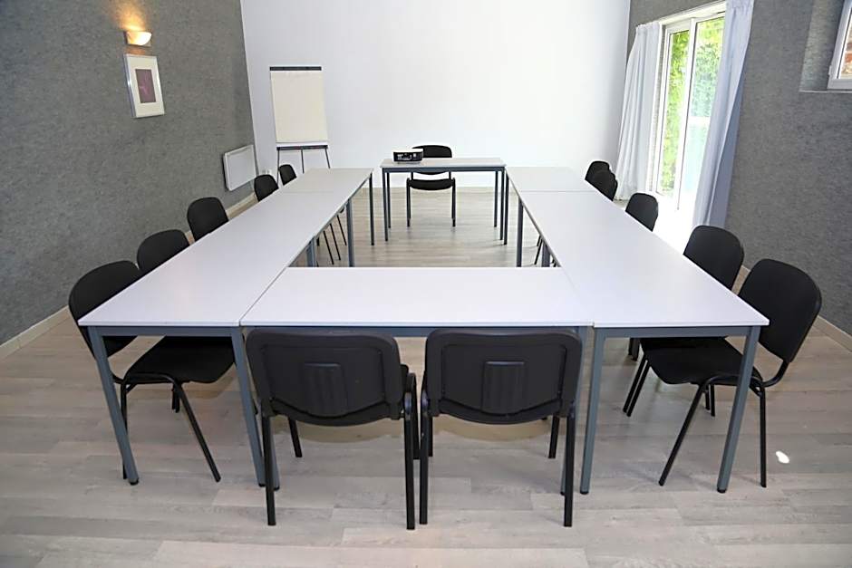 LOGIS Hôtel & Restaurant - Le Manoir de Gavrelle