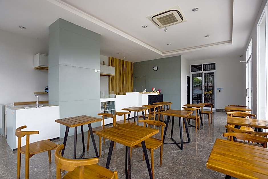 Collection O Bekasi Timur Near Gedung Juang Formerly Regia Tambun