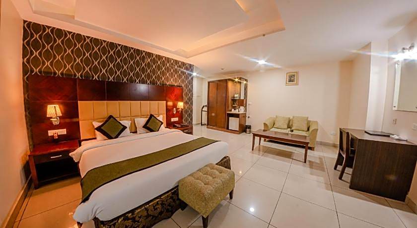 Hotel Gateway Grandeur