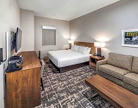 Standard King Room