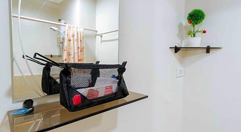 RedDoorz Plus near Camella La Brisa Lapulapu