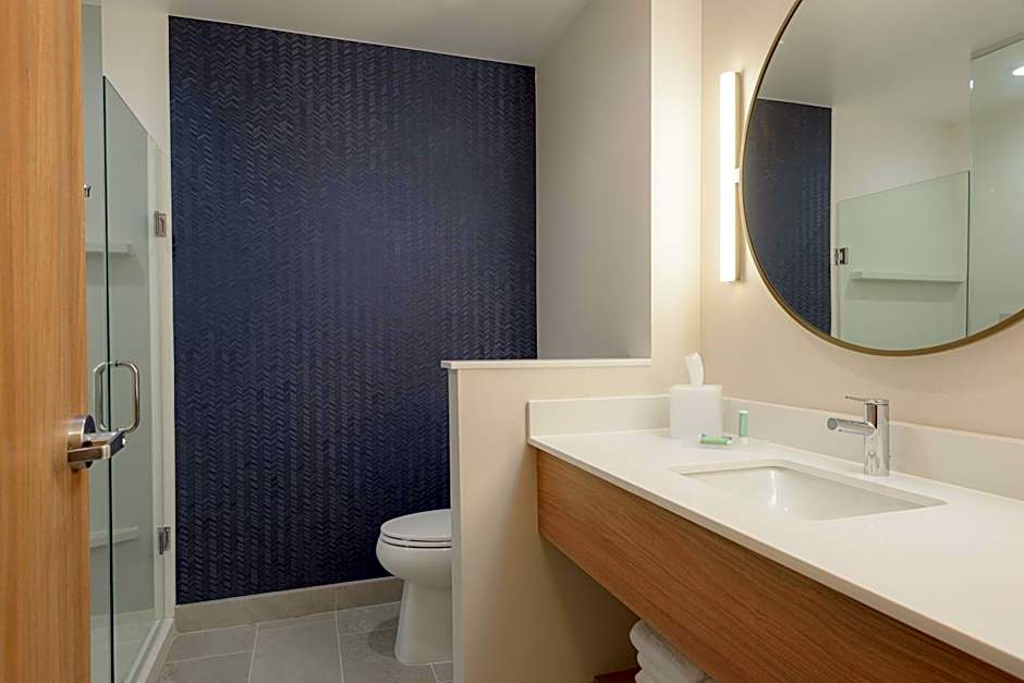 Fairfield Inn & Suites Cincinnati Oakley