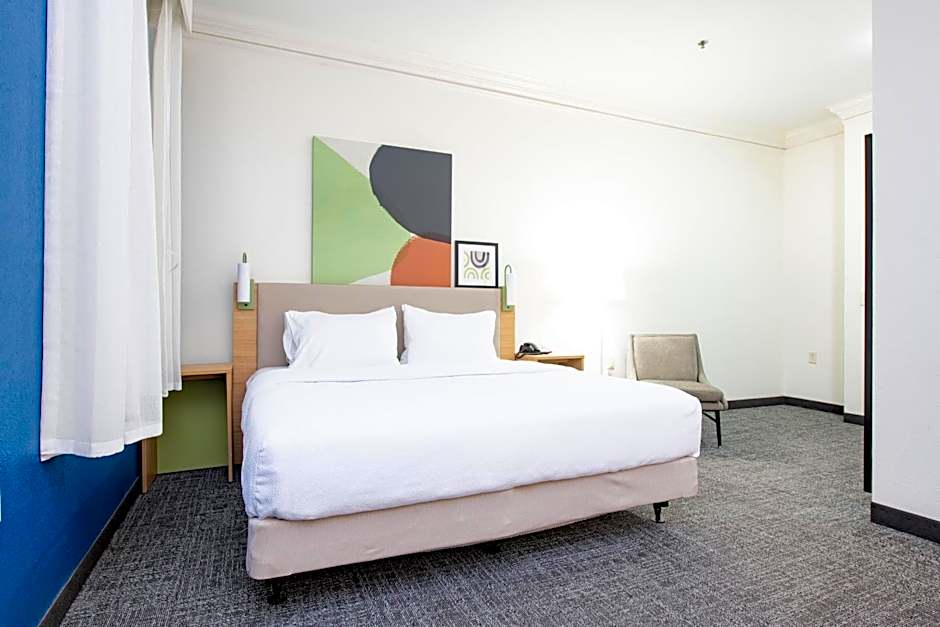 Spark by Hilton Lafayette South