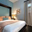 Decanter Hotel