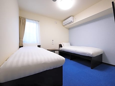 Twin Room Smoking