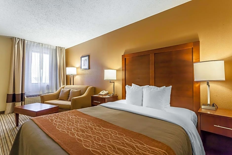 Comfort Inn Canton - Hall of Fame Hotel