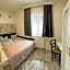 LA Boutique House