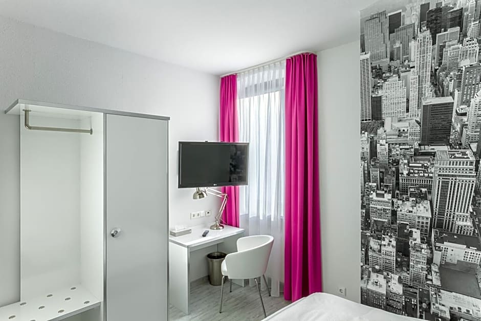 Hotel l'adresse garni