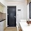 Golden Bay Boutique Hotel & Bungalows