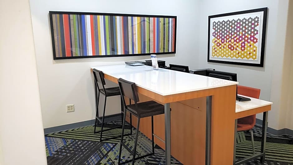 Holiday Inn Express Hotel and Suites Weslaco By IHG