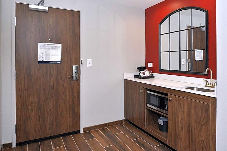 Photo 1 of 3 of Studio 1 King Bed Suite