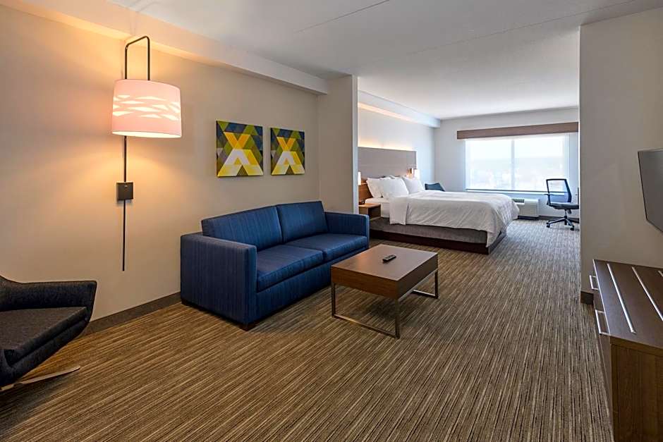 Holiday Inn Express Hotel & Suites North Bay By IHG