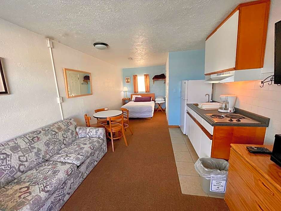 Pink Champagne Motel