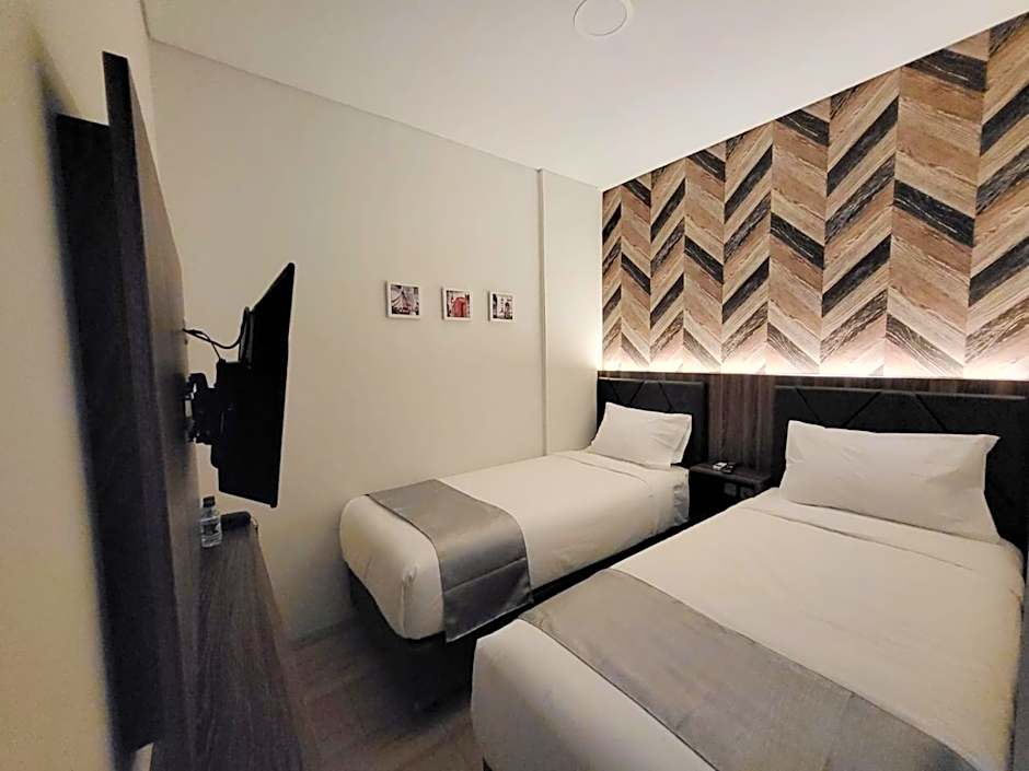 Grand Plaza Boutique Hotel