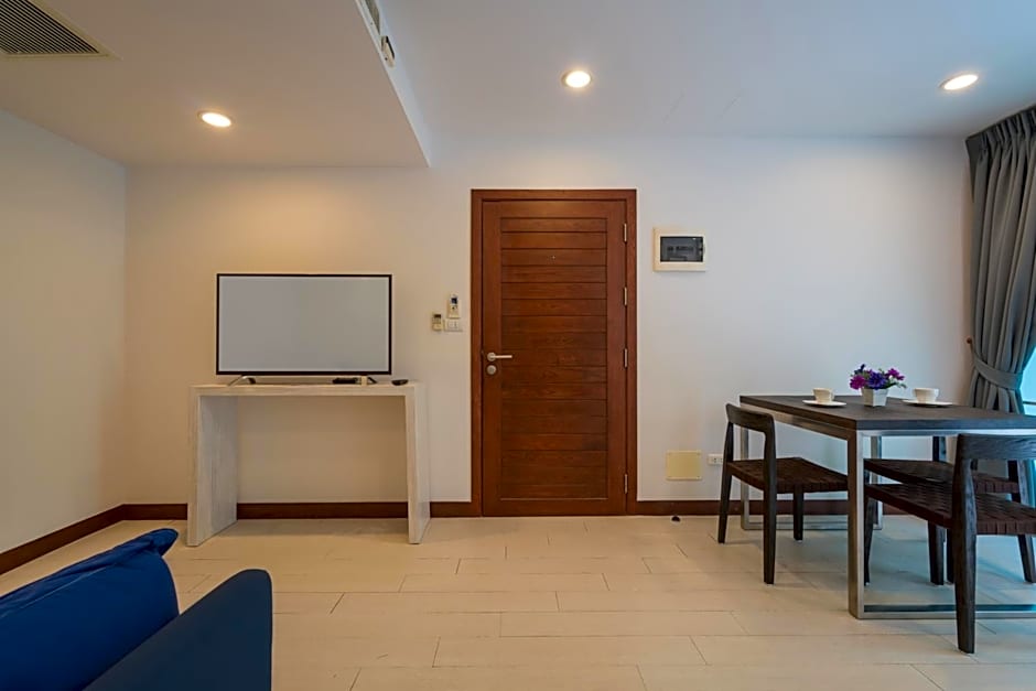 Hill Side Karon Kata Beach Condo