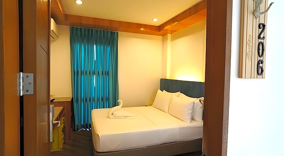 Lighthouse Point Hotel