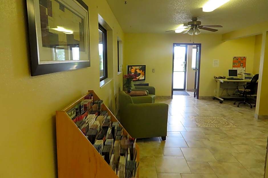 Western Inn & Suite Grinnell IA